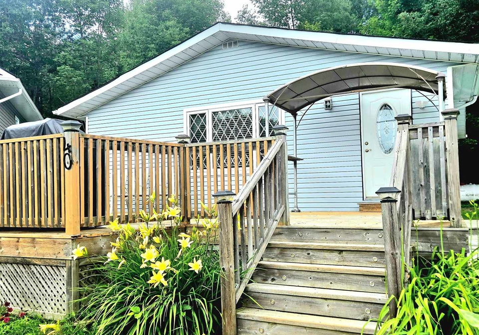 1043-lobo-drive-e-minden-hills-ontario-x12112466