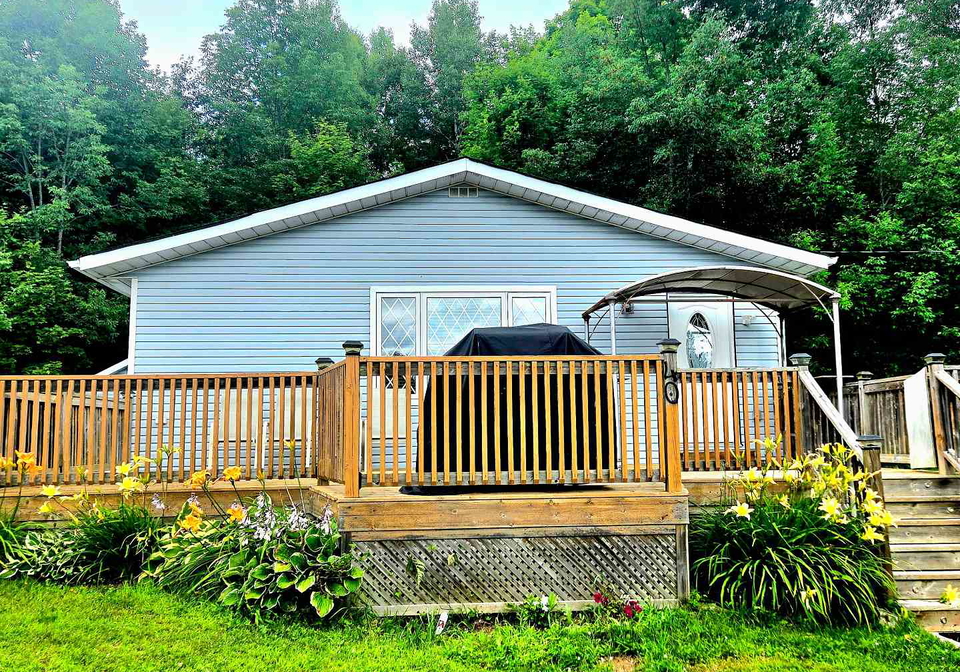 1043-lobo-drive-e-minden-hills-ontario-x12112466