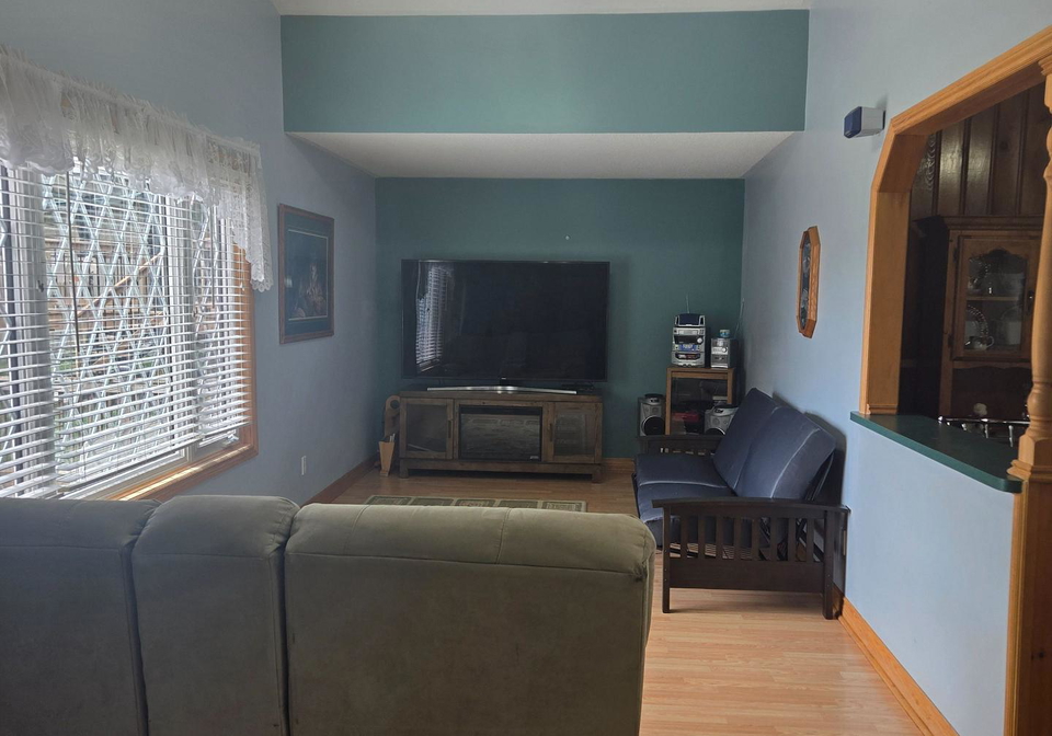 1043-lobo-drive-e-minden-hills-ontario-x12112466