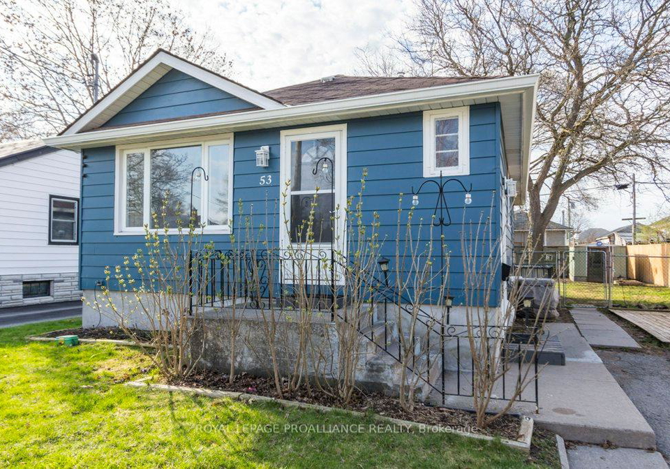 53-montgomery-boulevard-belleville-ontario-x12112706