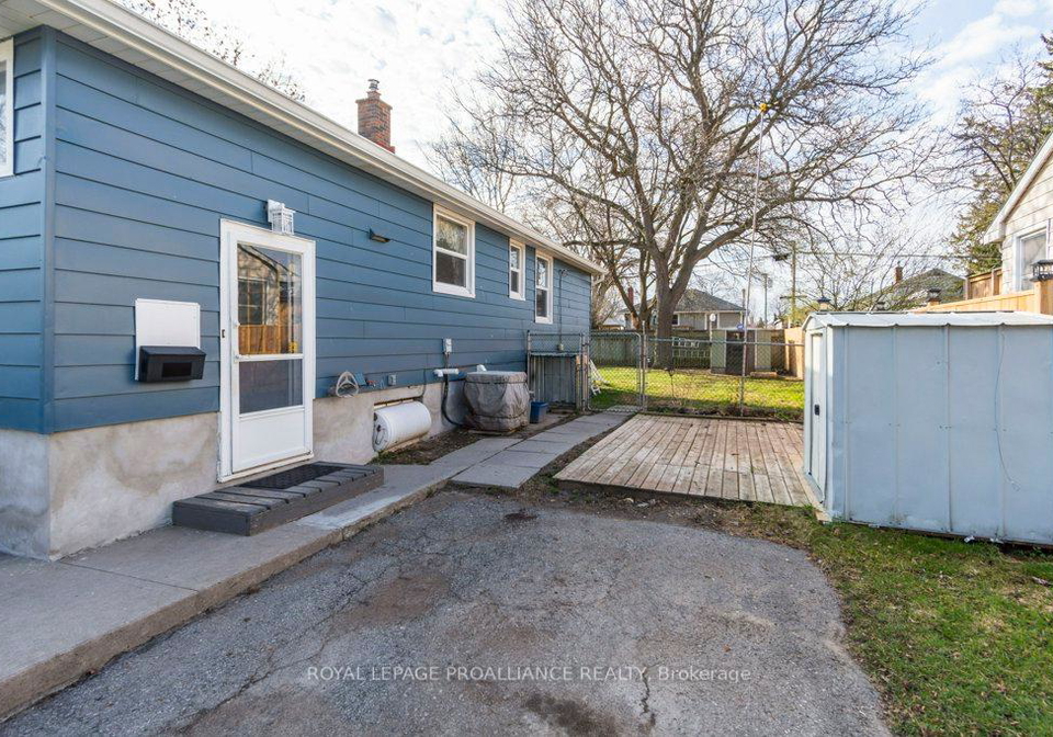 53-montgomery-boulevard-belleville-ontario-x12112706