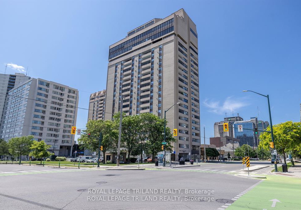 389-dundas-street-london-east-ontario-x12112834