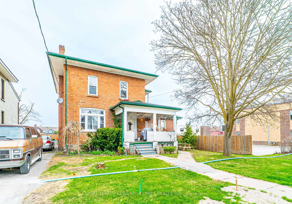 6-glenelg-street-w-kawartha-lakes-ontario-x12113272