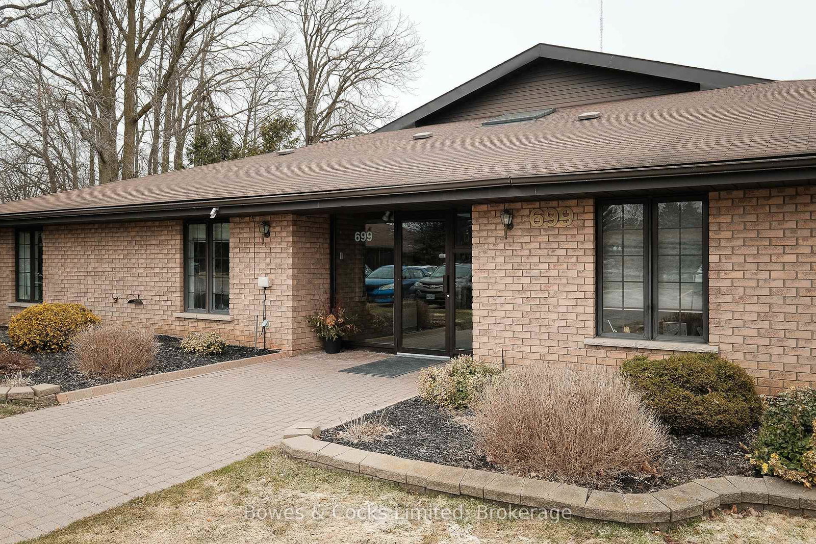699-whitaker-street-peterborough-east-ontario-x12113786