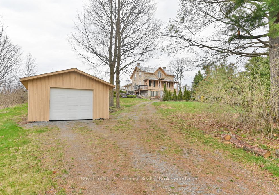 8541-highway-37-tweed-ontario-x12114055