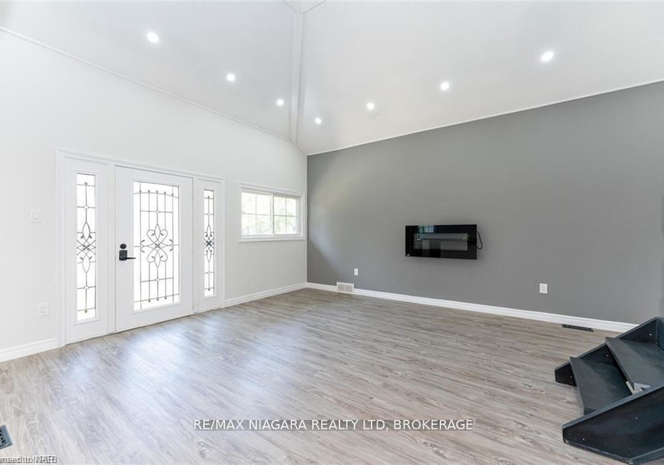 25-meadowvale-drive-st-catharines-ontario-x12114317