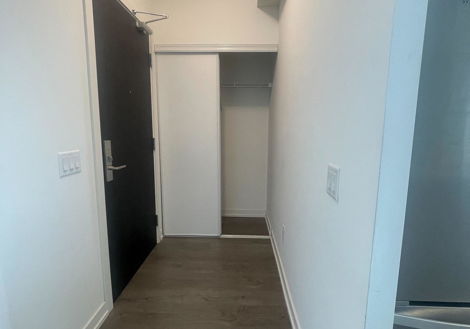 55-duke-street-w-kitchener-ontario-x12114350