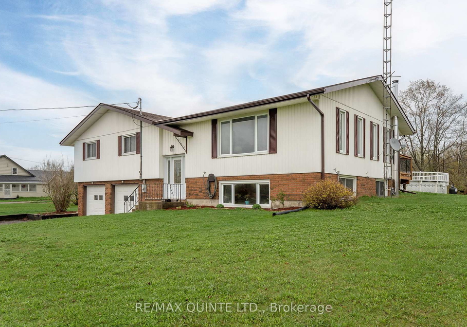 42-camp-road-tweed-ontario-x12114589