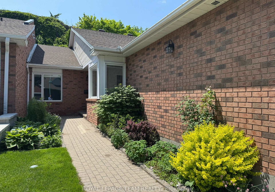 96-darlington-private-ottawa-ontario-x12114899