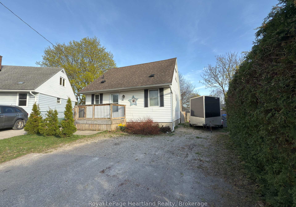 32-regina-road-rr5-huron-east-ontario-x12114908
