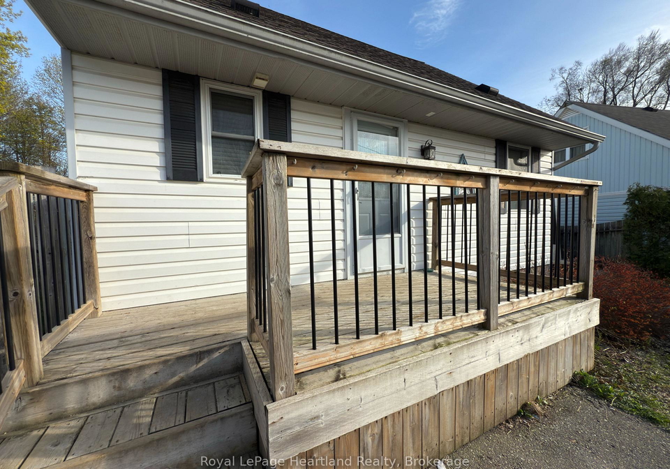 32-regina-road-rr5-huron-east-ontario-x12114908
