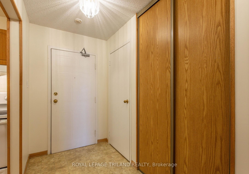 733-deveron-crescent-london-south-ontario-x12115566