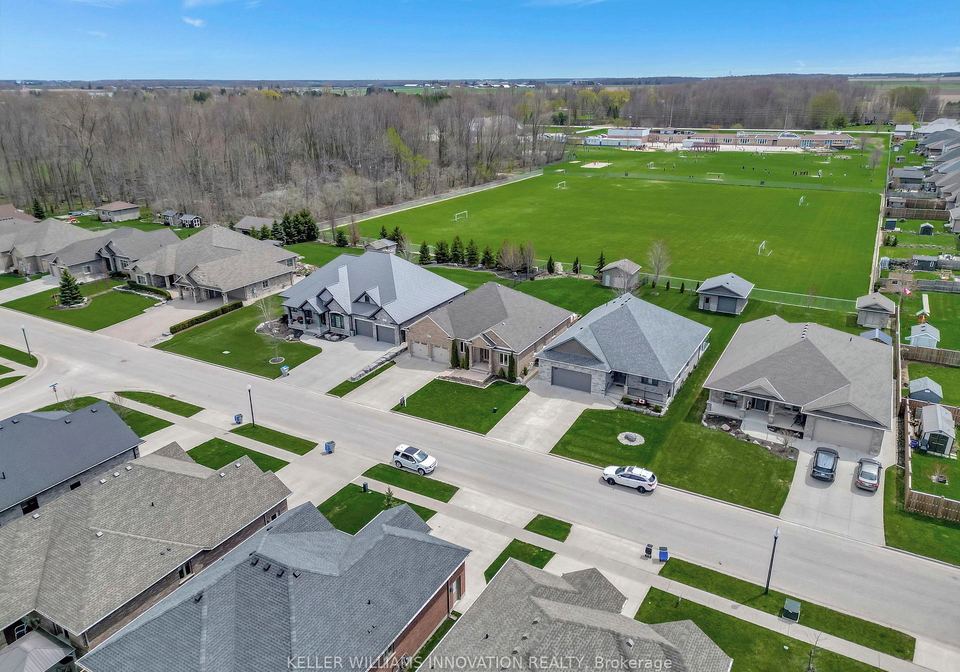 1010-wood-drive-north-perth-ontario-x12116505