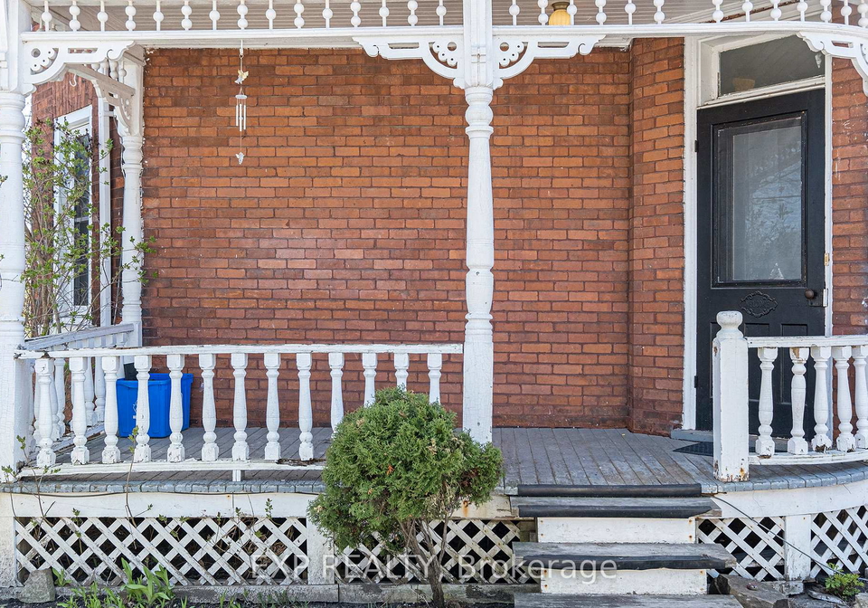 110-chambers-street-smith-falls-ontario-x12116611