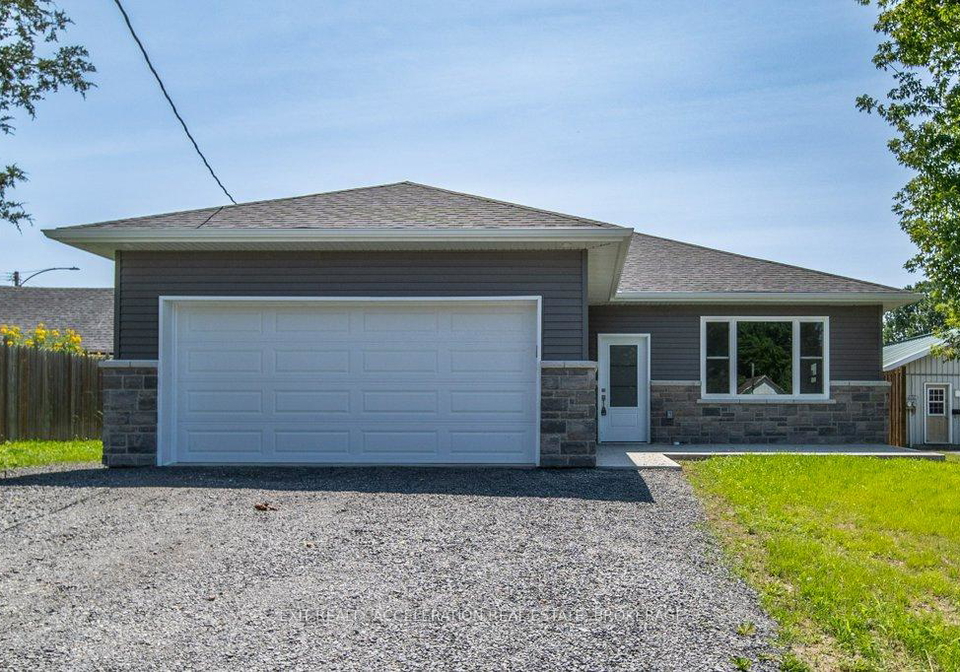 16-palace-road-greater-napanee-ontario-x12116678