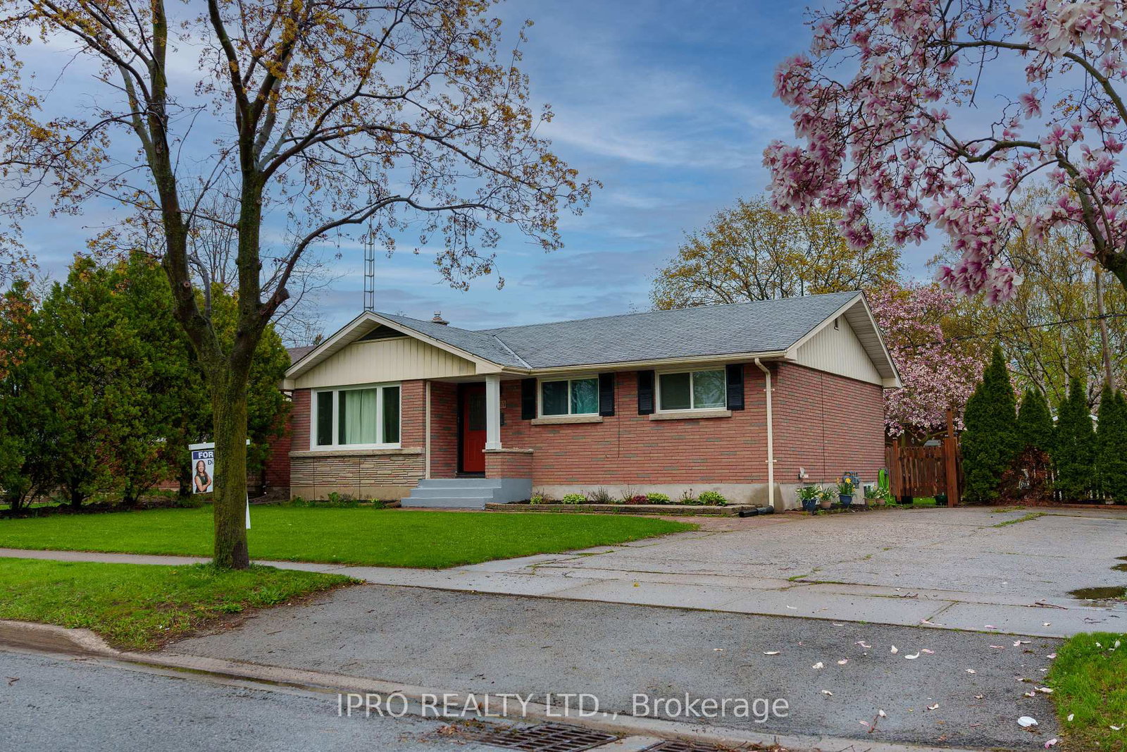 424-bunting-road-w-st-catharines-ontario-x12116909