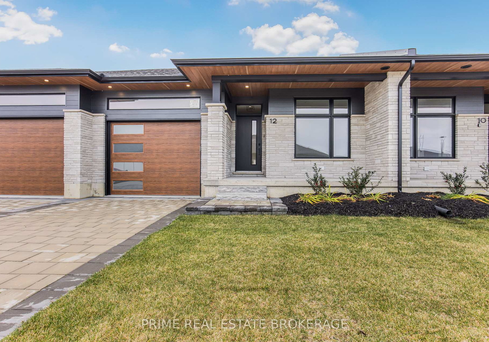 12-coastal-crescent-lambton-shores-ontario-x12117024