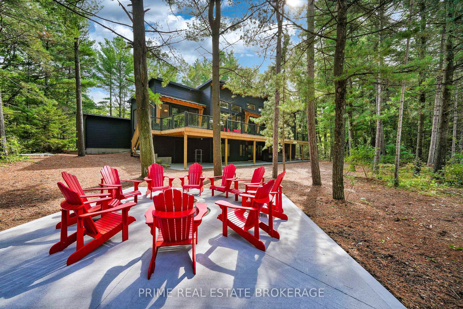 10002-huron-drive-lambton-shores-ontario-x12117530