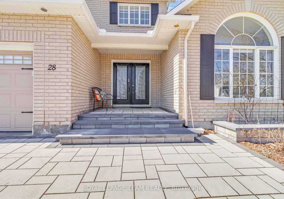 28-renshaw-avenue-ottawa-ontario-x12118108