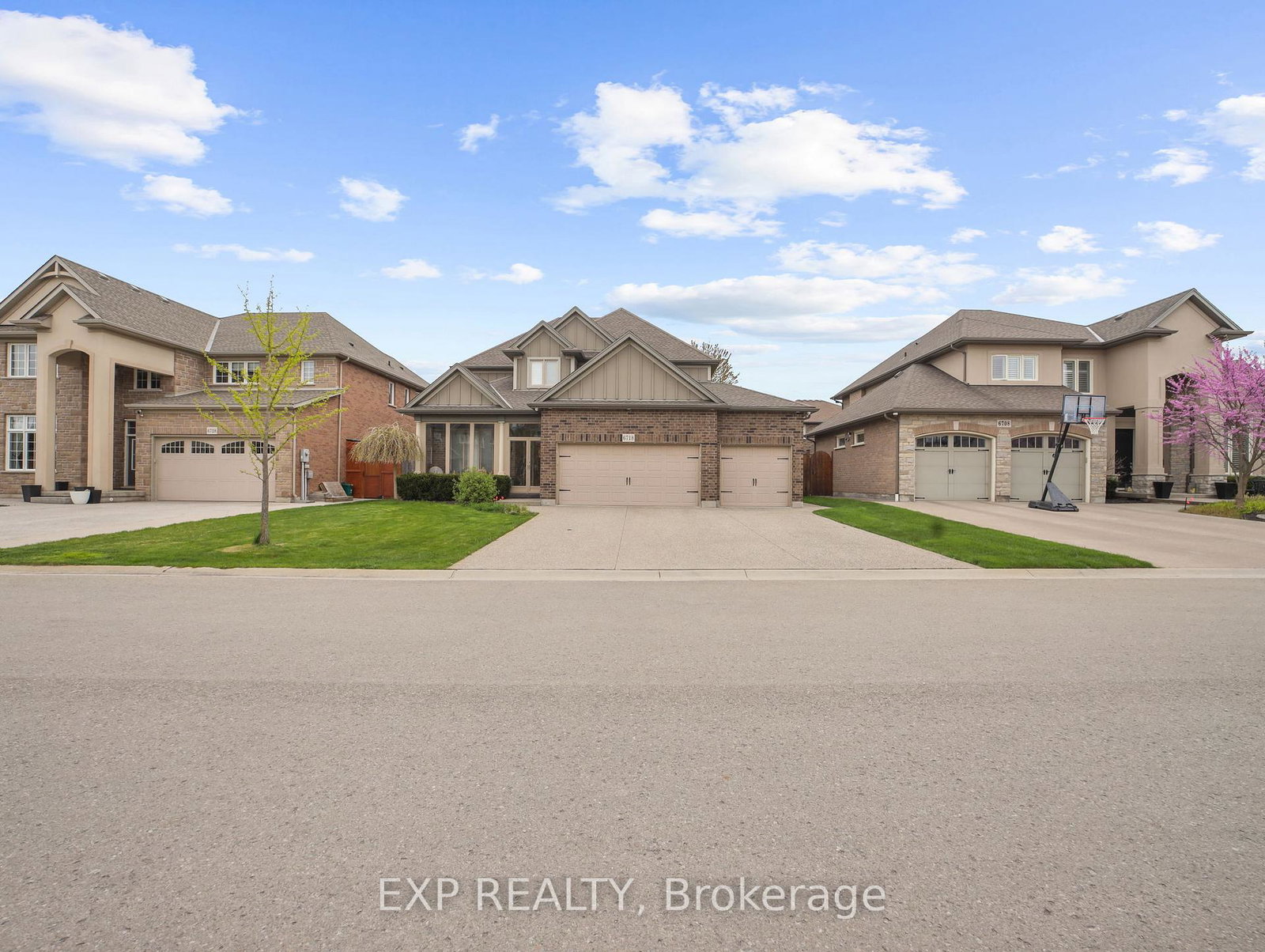 6718-richard-crescent-niagara-falls-ontario-x12118348