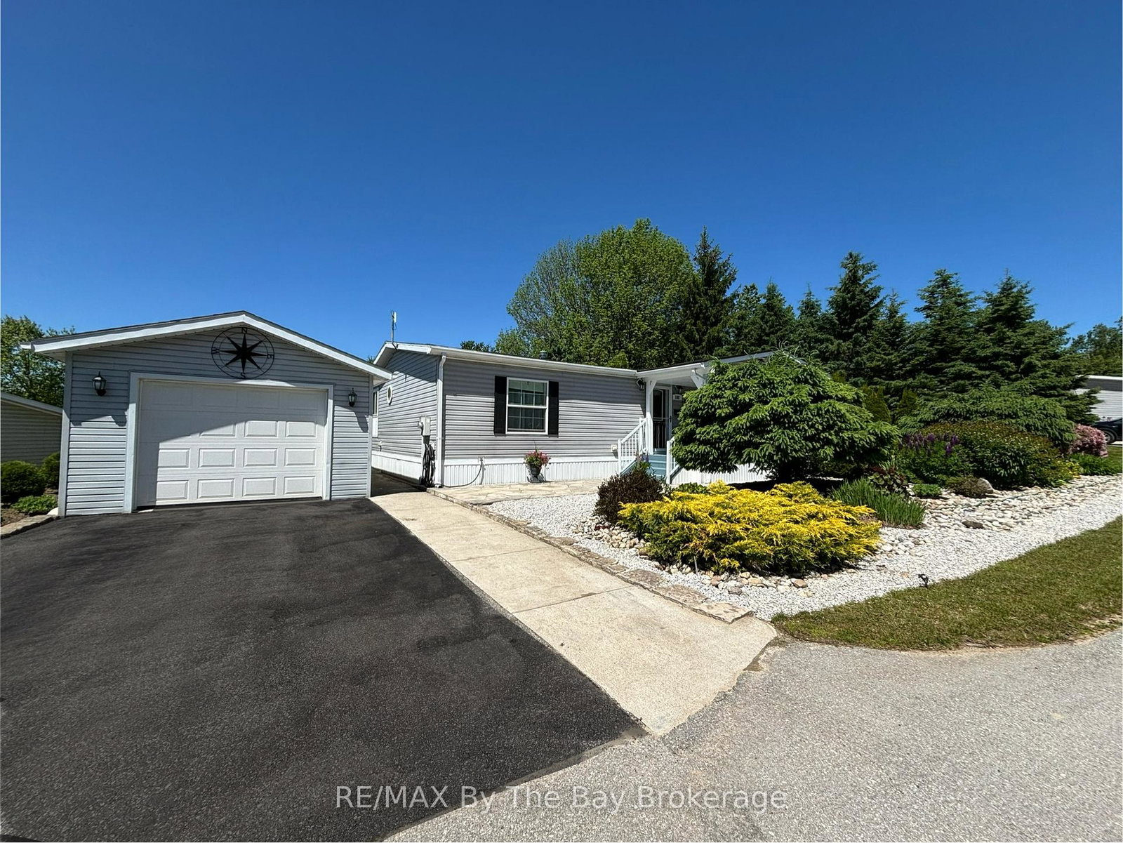 102-rosewood-drive-georgian-bluffs-ontario-x12119083