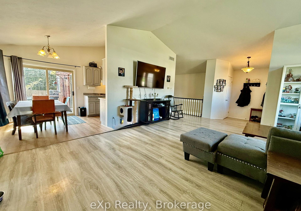 730-scott-street-w-north-perth-ontario-x12120420