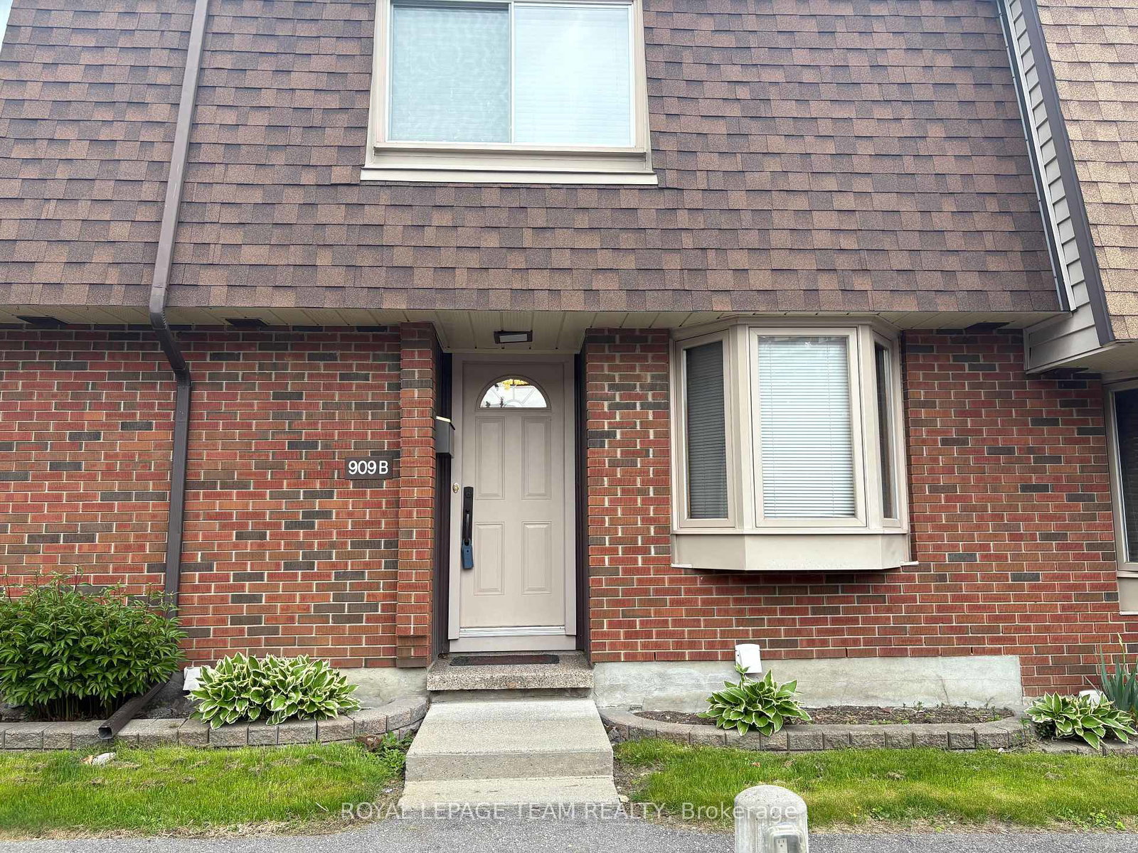 909-elmsmere-road-ottawa-ontario-x12120631