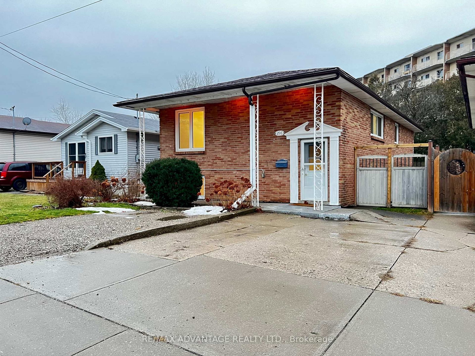 296-phyllis-street-london-south-ontario-x12120936