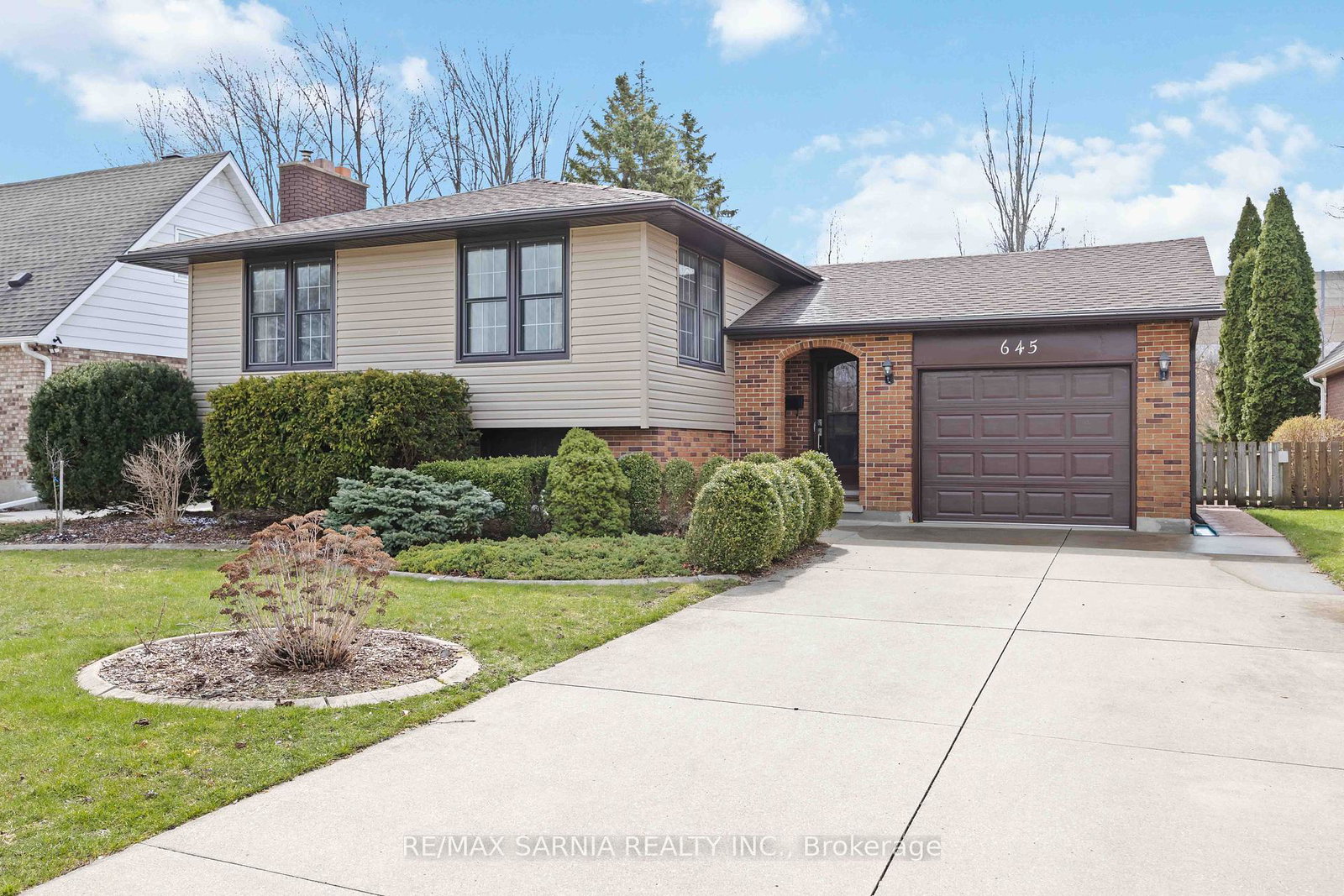 645-winchester-crescent-sarnia-ontario-x12121042