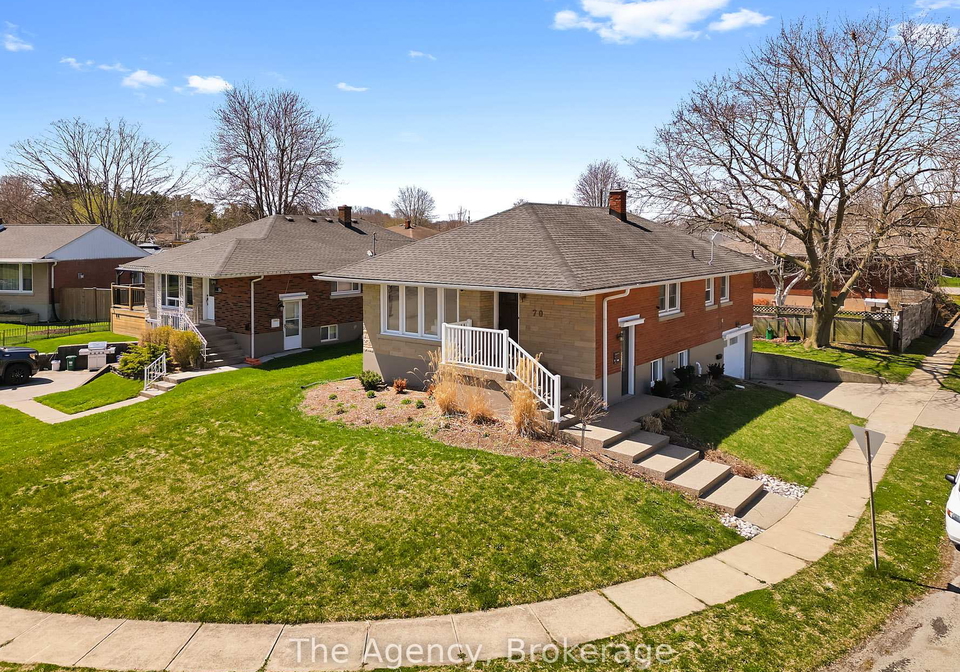 70-south-crescent-port-colborne-ontario-x12121320