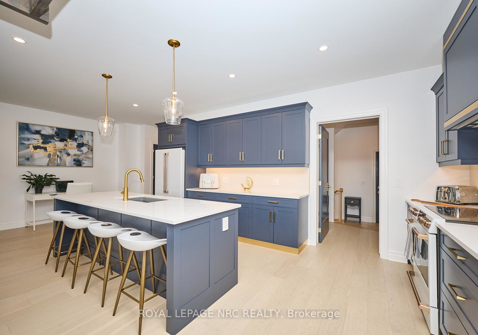 7456-parkside-road-niagara-falls-ontario-x12121601