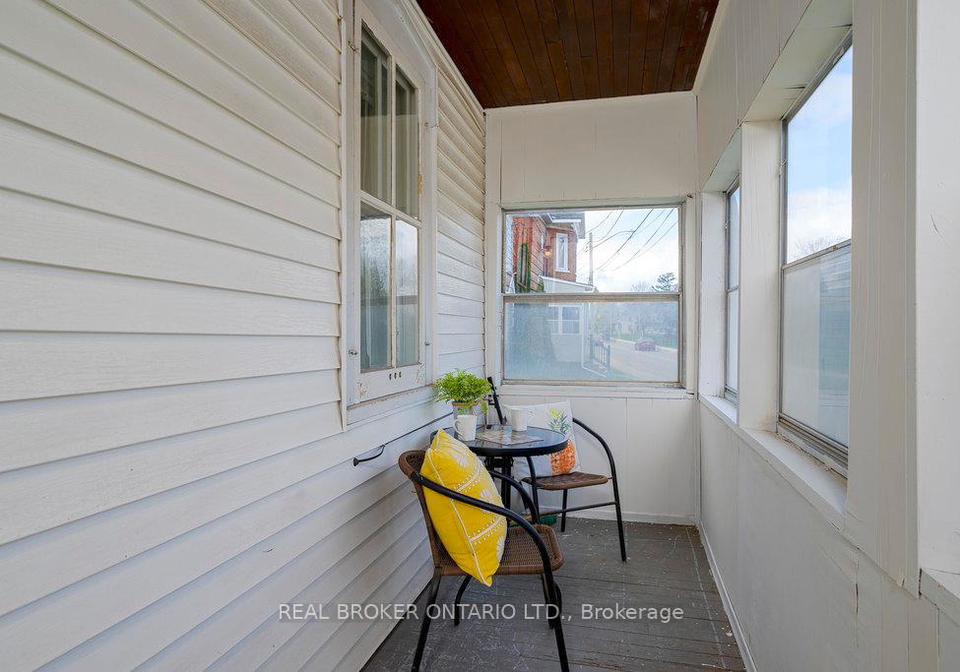 9-lombard-street-smith-falls-ontario-x12121924