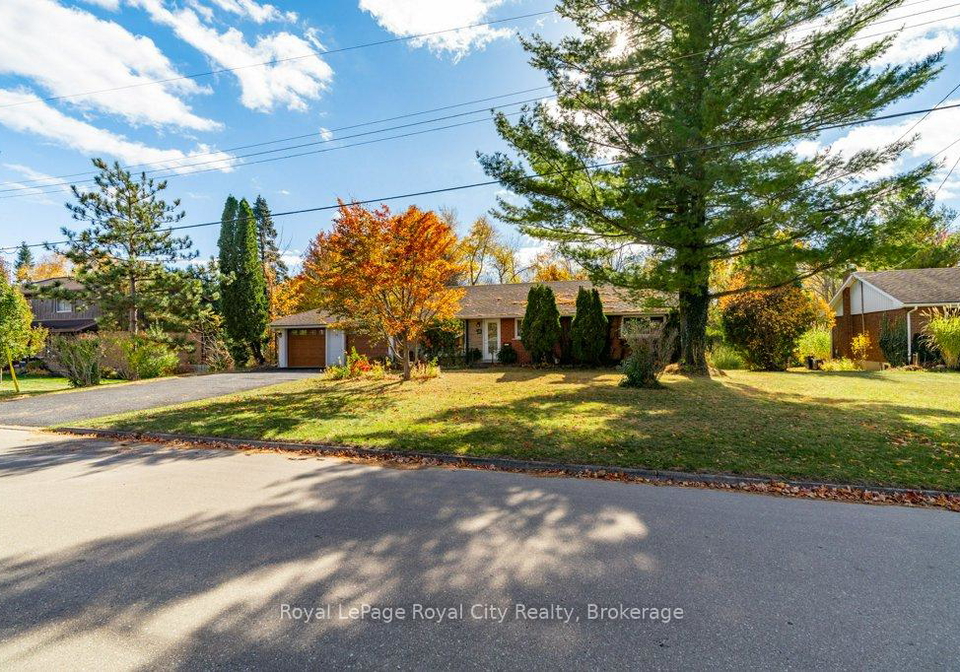 19-promenade-road-guelpheramosa-ontario-x12122172