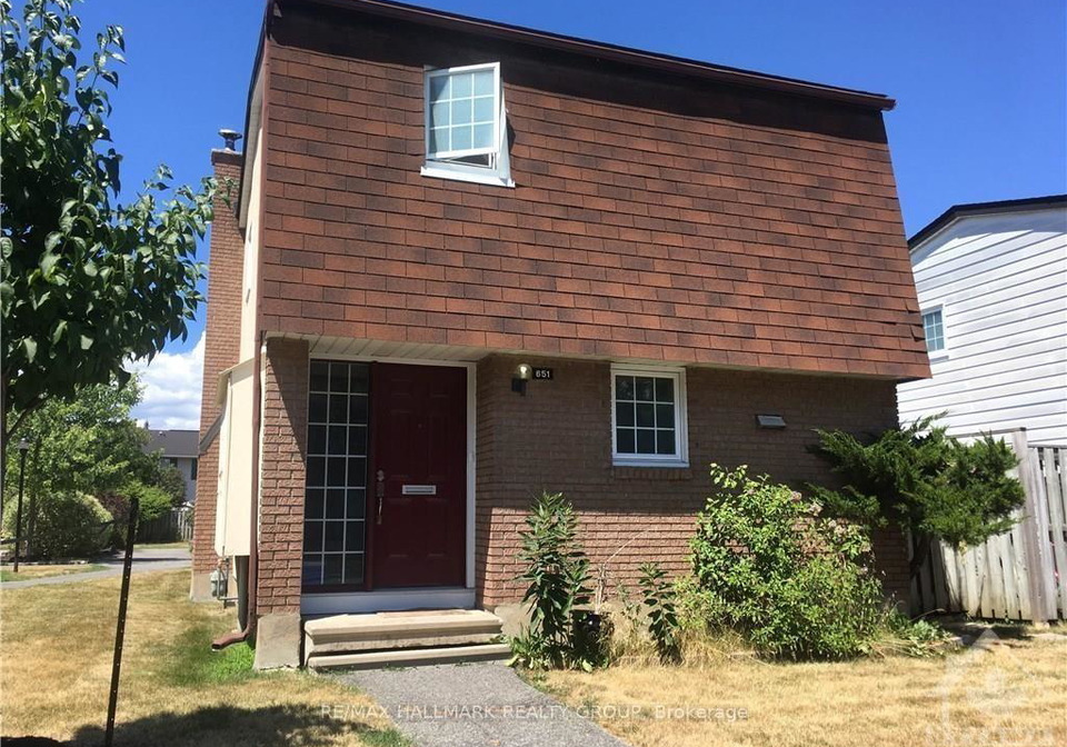 651-trelawny-private-mooneysbaycarletonheightsanarea-ottawa-ontario-x12122709