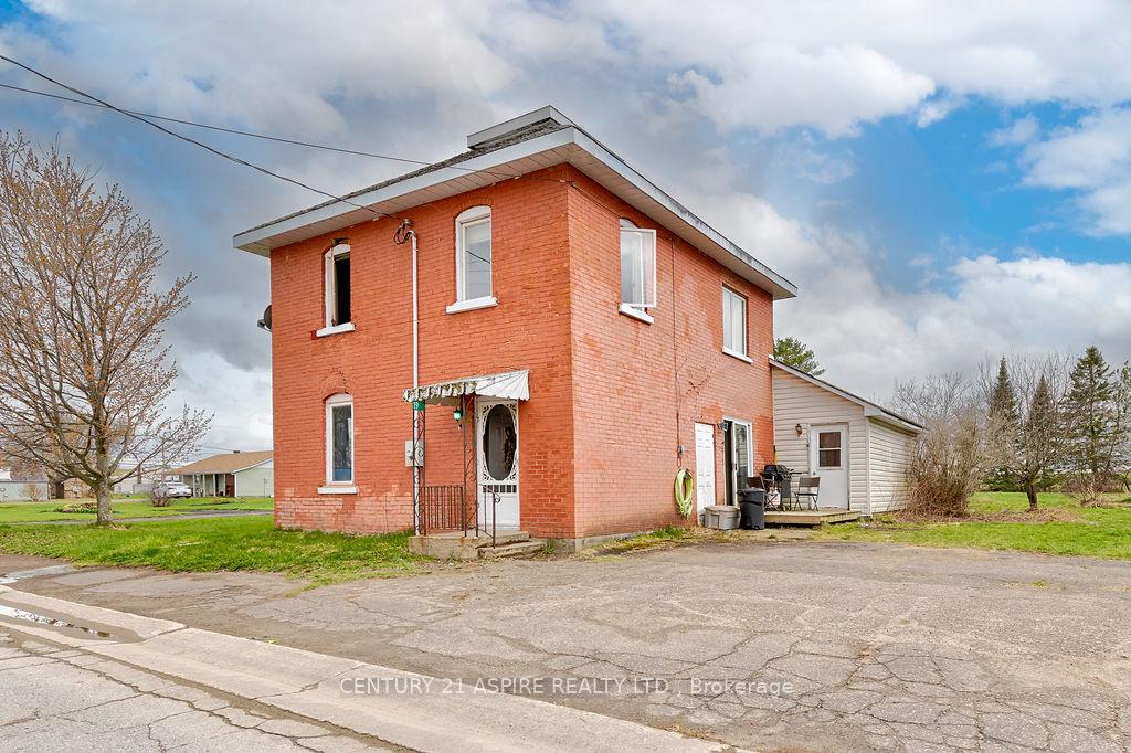 19-lacroix-bay-road-whitewater-region-ontario-x12122856