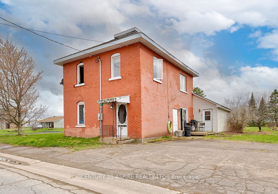 19-lacroix-bay-road-whitewater-region-ontario-x12122856
