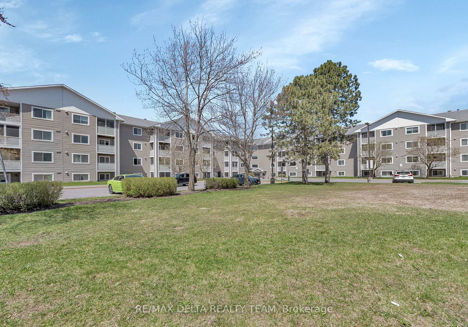 316-lorry-greenberg-drive-ottawa-ontario-x12122879