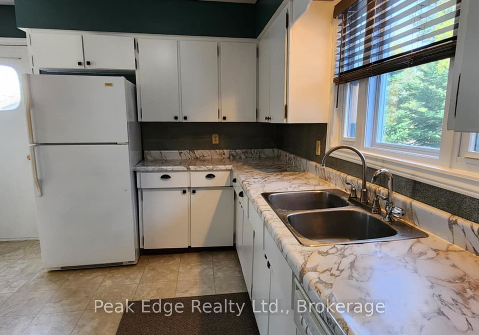 122-gibson-street-brockton-ontario-x12122894