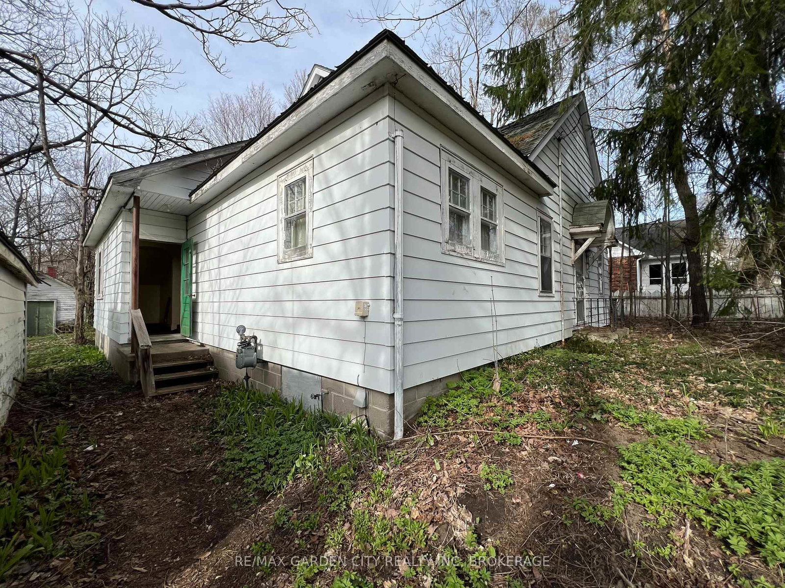 770-bay-street-gravenhurst-ontario-x12123203