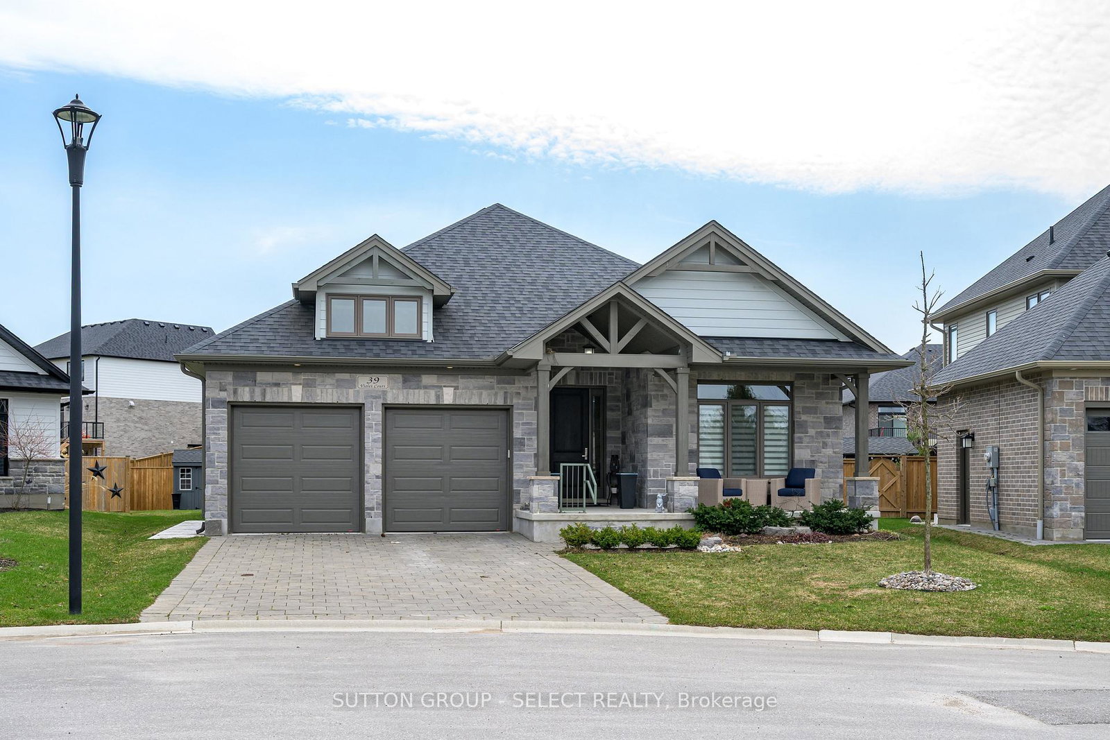 39-violet-court-middlesex-centre-ontario-x12124537