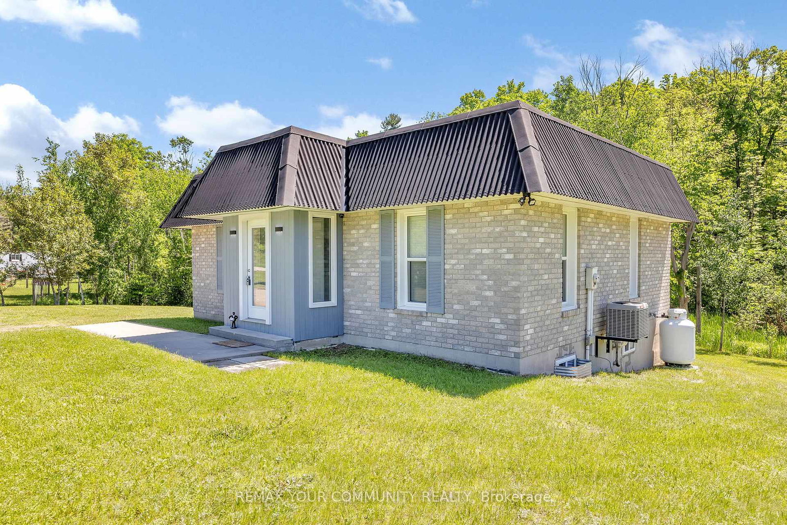 112922-highway-7-addington-highlands-ontario-x12124666