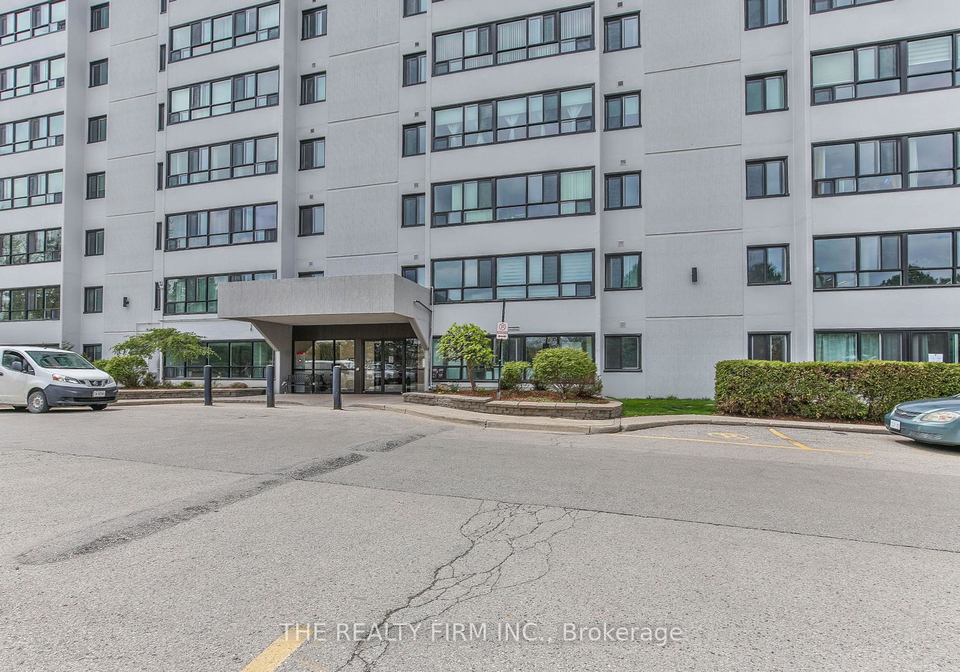 600-grenfell-drive-london-north-ontario-x12125361