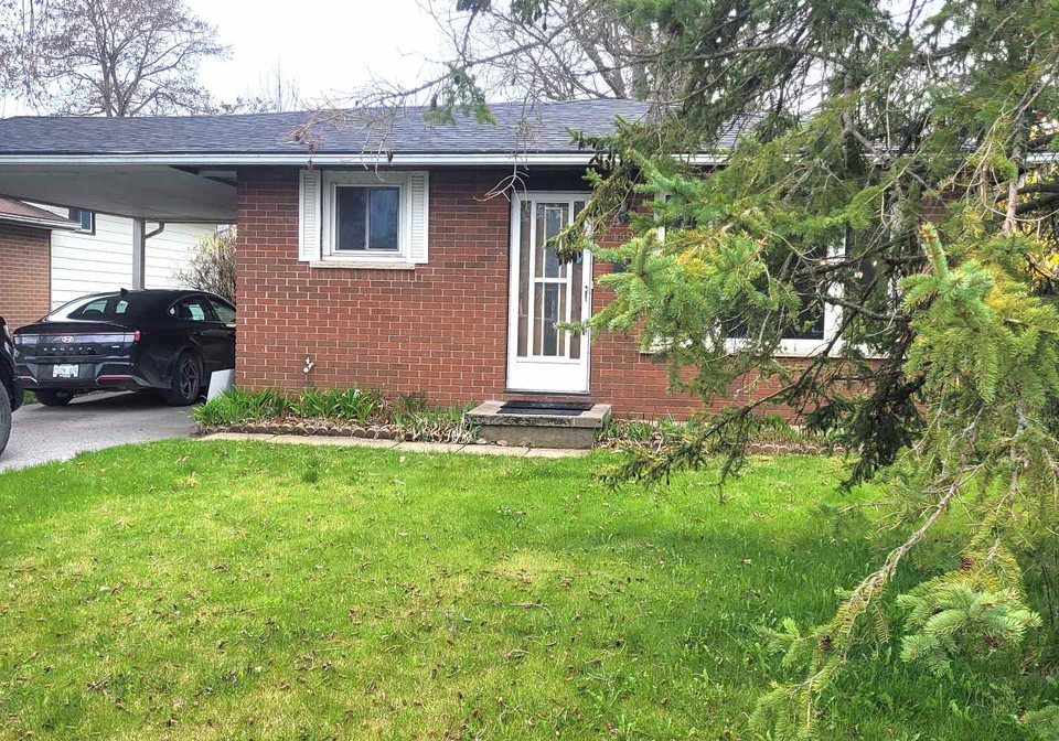 152-calderwood-drive-kingston-ontario-x12125707