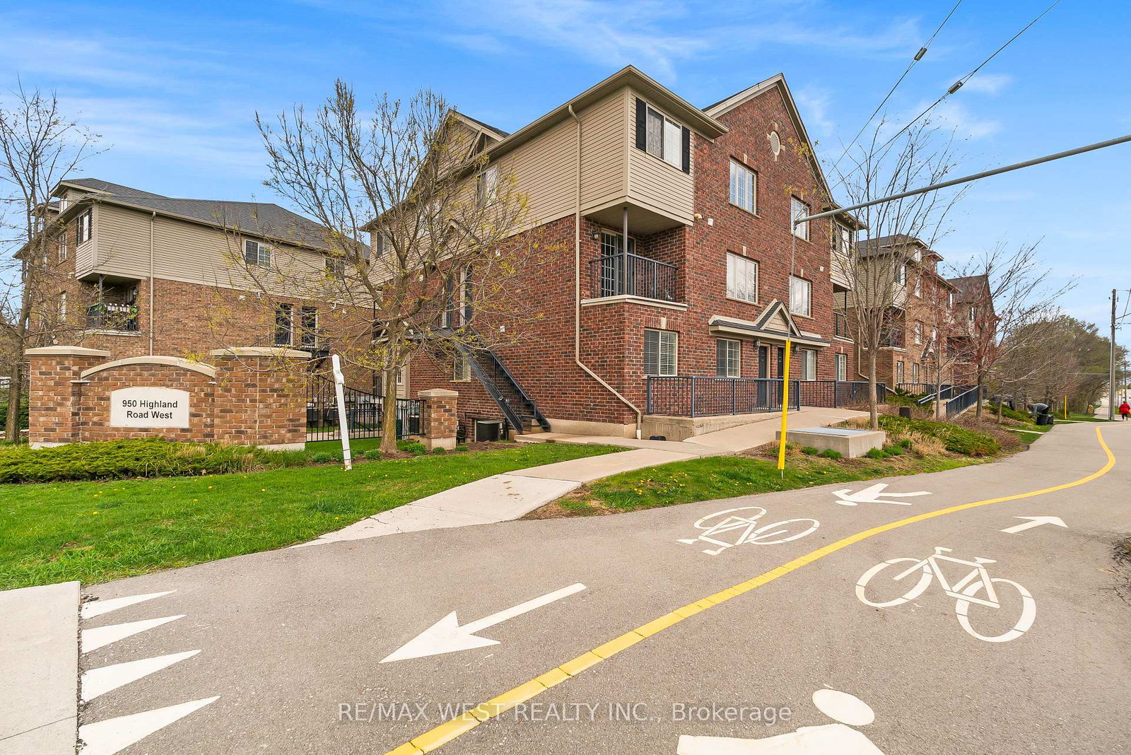 950-highland-road-kitchener-ontario-x12125987