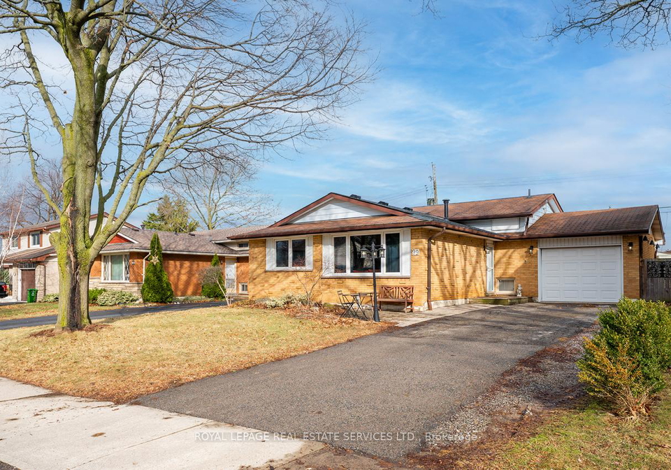 99-mountbatten-drive-hamilton-ontario-x12126094