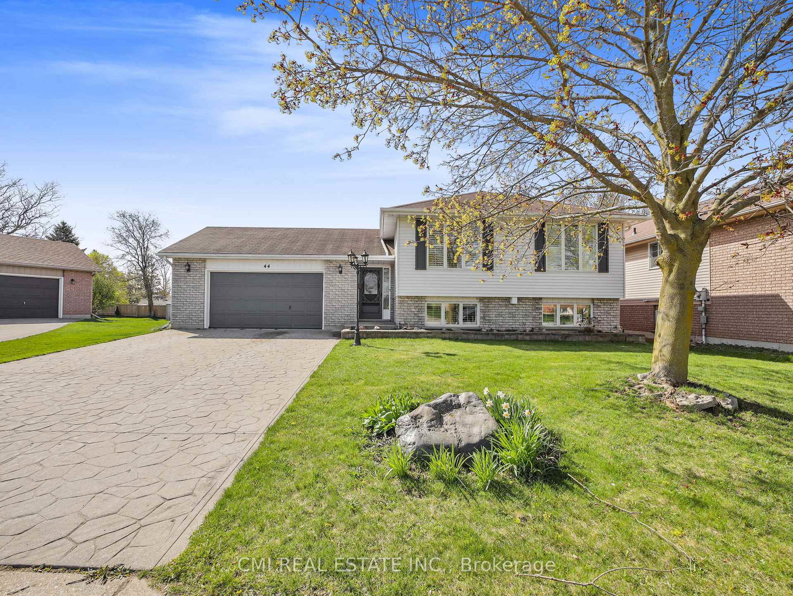 44-windsor-drive-brant-ontario-x12126485