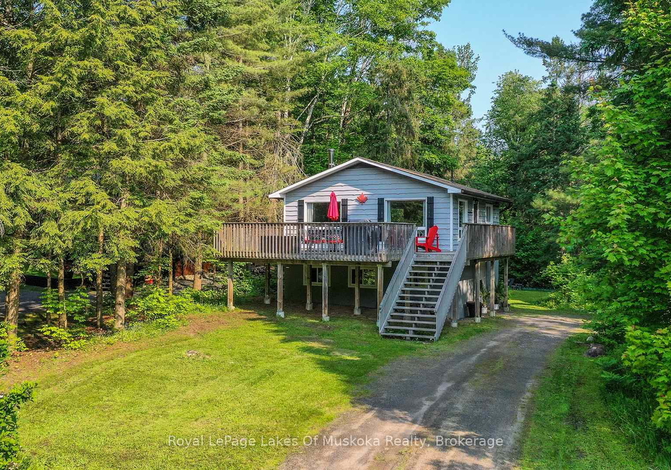 1582-skyline-drive-huntsville-ontario-x12126509
