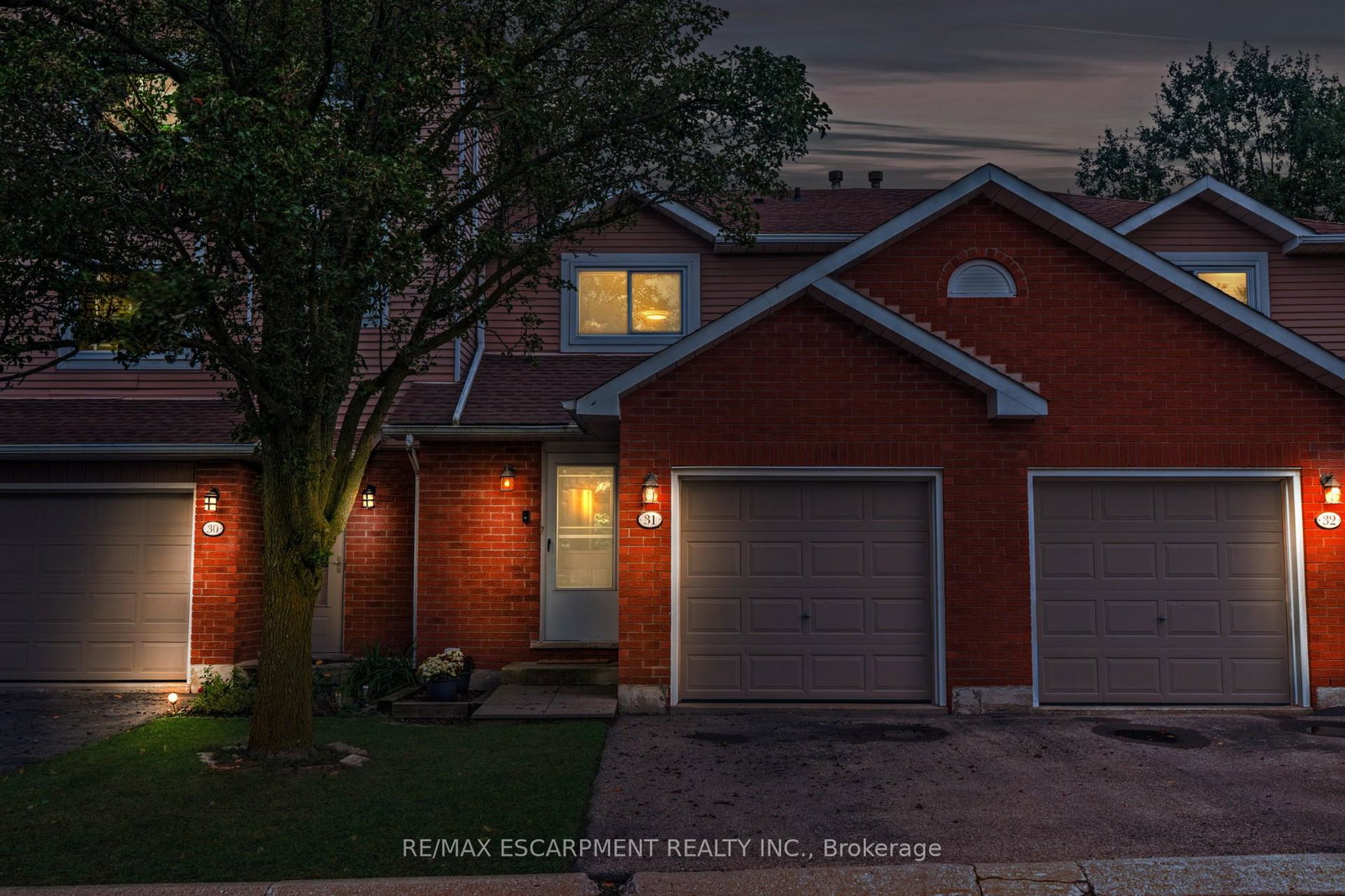 386-highland-road-w-hamilton-ontario-x12127014