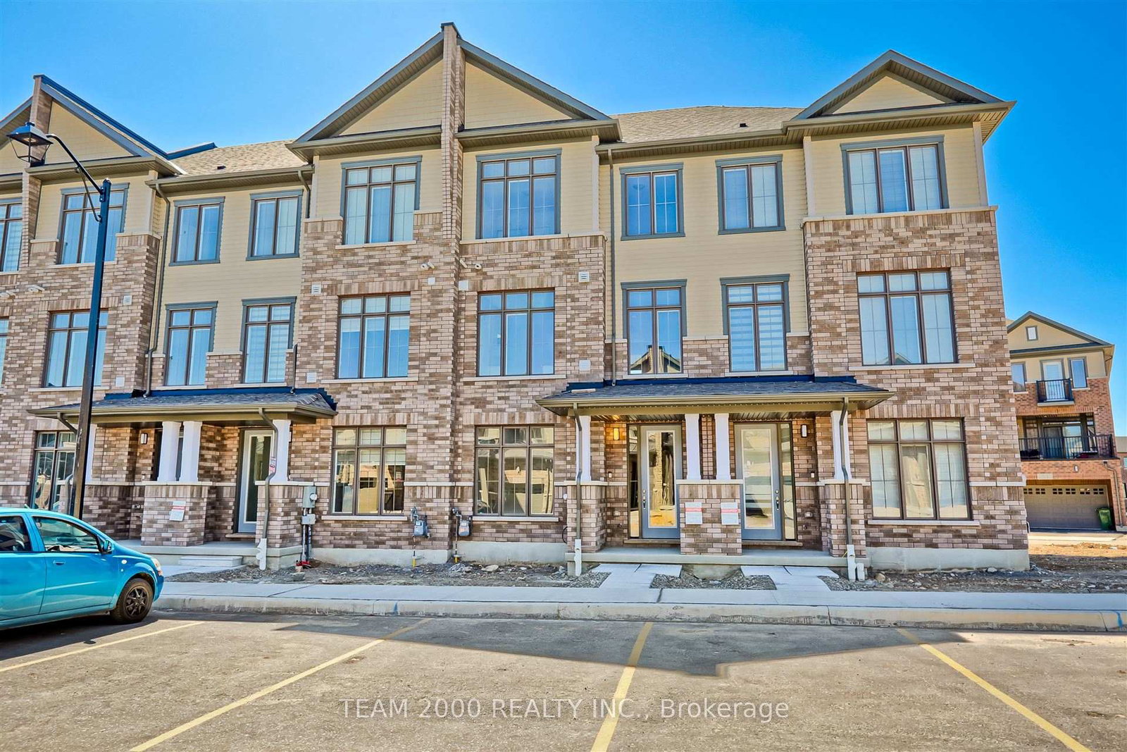 400-newman-drive-s-cambridge-ontario-x12127084