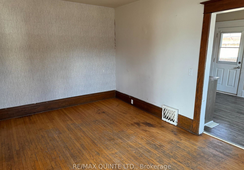 90-shuter-street-quinte-west-ontario-x12127334